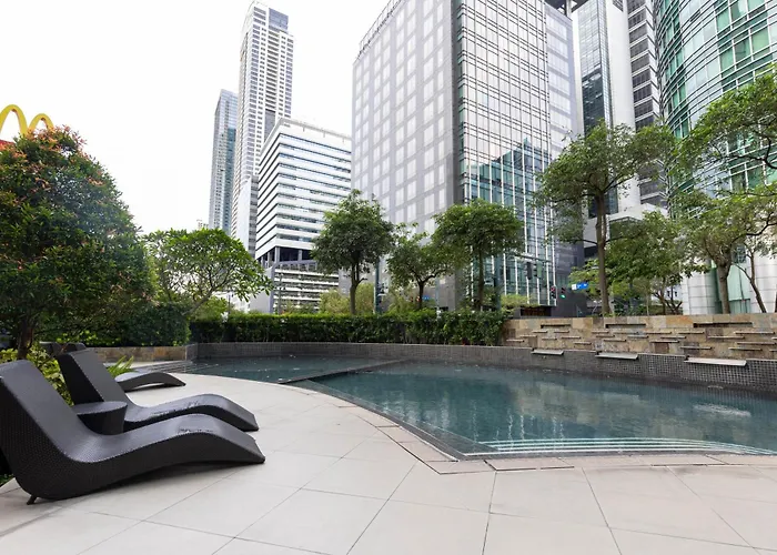 Cozy View Bgc Near St Lukes & High St Manille