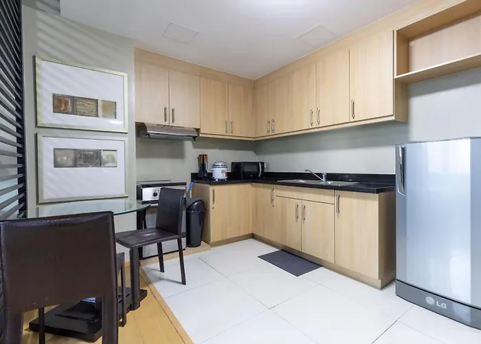 Appartement Cozy View Bgc Near St Lukes & High St Manille